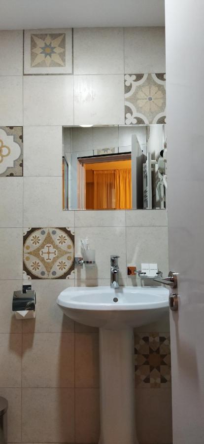 Vere Corner Hotel Tbilisi Zewnętrze zdjęcie